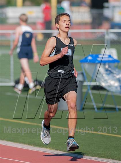 Thumbnail 2 in Ventura Invitational  4X1600 Relay photogallery.