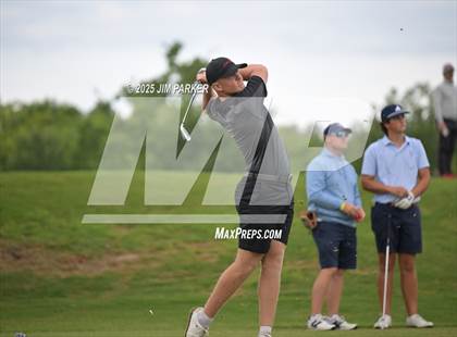 Thumbnail 1 in UIL 6A Boys Golf Finals (Round 1) photogallery.
