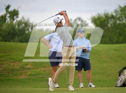 Thumbnail 2 in UIL 6A Boys Golf Finals (Round 1) photogallery.