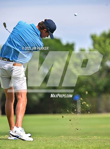 Thumbnail 3 in UIL 6A Boys Golf Finals (Round 1) photogallery.