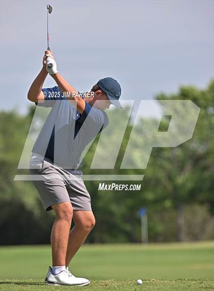 Thumbnail 3 in UIL 6A Boys Golf Finals (Round 1) photogallery.
