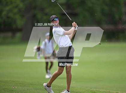 Thumbnail 2 in UIL 6A Boys Golf Finals (Round 1) photogallery.