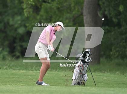 Thumbnail 3 in UIL 6A Boys Golf Finals (Round 1) photogallery.