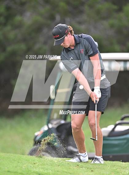 Thumbnail 2 in UIL 6A Boys Golf Finals (Round 1) photogallery.