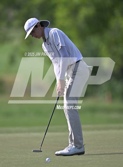 Thumbnail 1 in UIL 6A Boys Golf Finals (Round 1) photogallery.