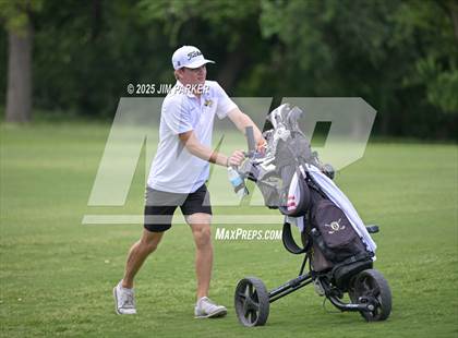 Thumbnail 3 in UIL 6A Boys Golf Finals (Round 1) photogallery.