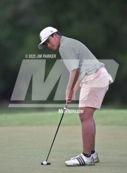 Thumbnail 2 in UIL 6A Boys Golf Finals (Round 1) photogallery.