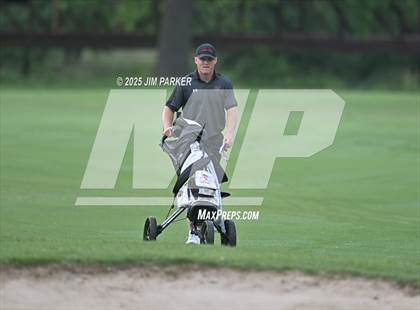 Thumbnail 3 in UIL 6A Boys Golf Finals (Round 1) photogallery.