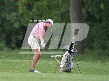 Thumbnail 2 in UIL 6A Boys Golf Finals (Round 1) photogallery.