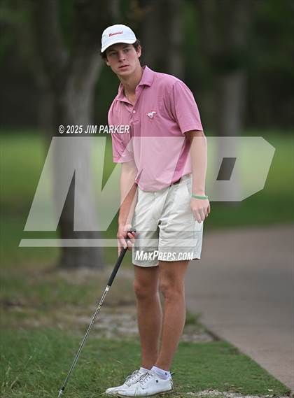 Thumbnail 2 in UIL 6A Boys Golf Finals (Round 1) photogallery.