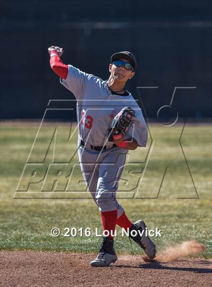Thumbnail 2 in Cobre vs. Espanola Valley (Jim Pierce Memorial Invitational) photogallery.
