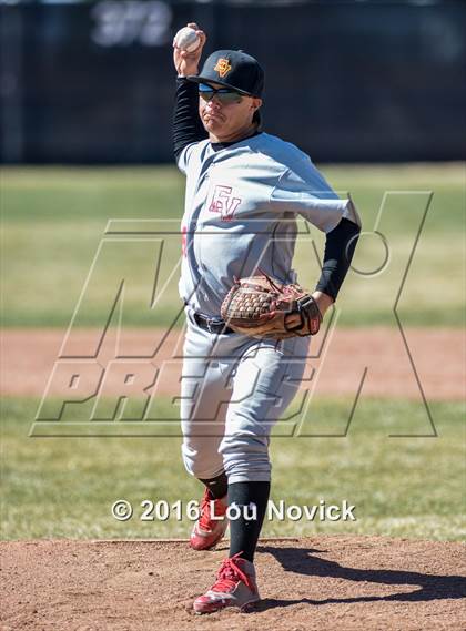 Thumbnail 2 in Cobre vs. Espanola Valley (Jim Pierce Memorial Invitational) photogallery.