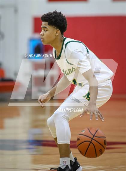 Thumbnail 2 in Manzano vs. Mayfield (Albuquerque Academy Joe Armijo Basketball Classic) photogallery.
