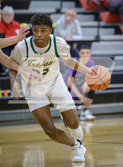 Thumbnail 1 in Manzano vs. Mayfield (Albuquerque Academy Joe Armijo Basketball Classic) photogallery.
