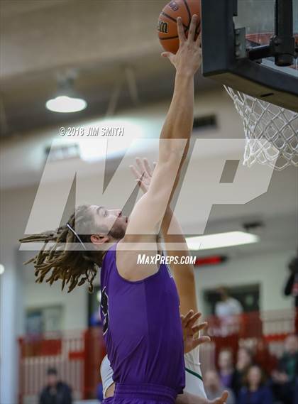 Thumbnail 3 in Manzano vs. Mayfield (Albuquerque Academy Joe Armijo Basketball Classic) photogallery.