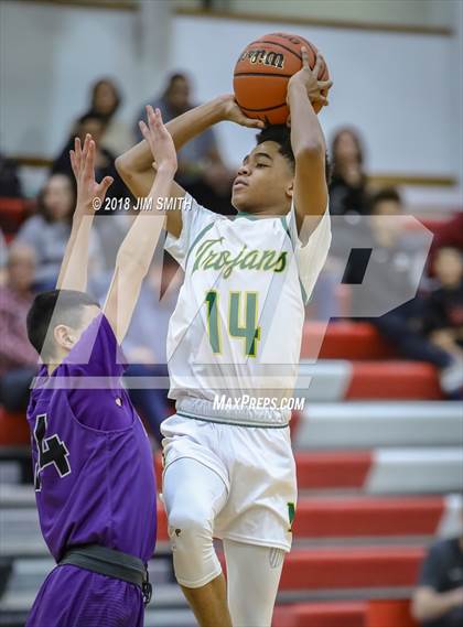 Thumbnail 1 in Manzano vs. Mayfield (Albuquerque Academy Joe Armijo Basketball Classic) photogallery.