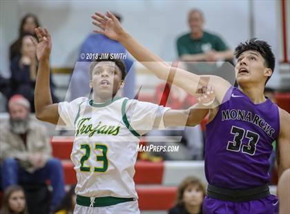 Thumbnail 1 in Manzano vs. Mayfield (Albuquerque Academy Joe Armijo Basketball Classic) photogallery.