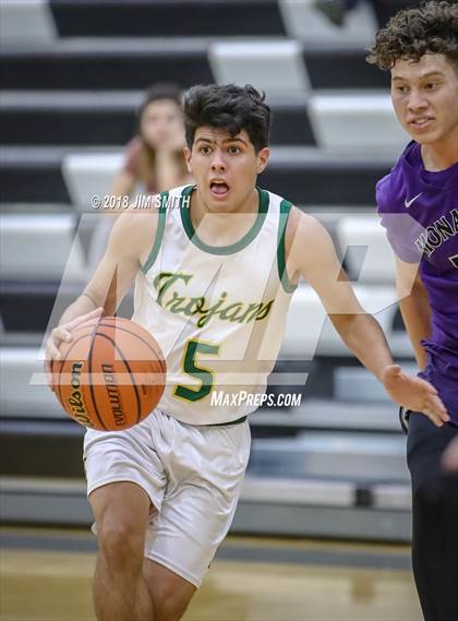 Thumbnail 2 in Manzano vs. Mayfield (Albuquerque Academy Joe Armijo Basketball Classic) photogallery.