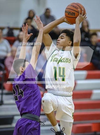 Thumbnail 3 in Manzano vs. Mayfield (Albuquerque Academy Joe Armijo Basketball Classic) photogallery.