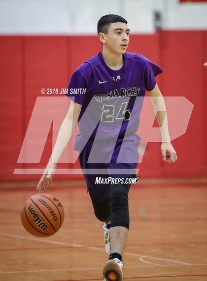 Thumbnail 3 in Manzano vs. Mayfield (Albuquerque Academy Joe Armijo Basketball Classic) photogallery.