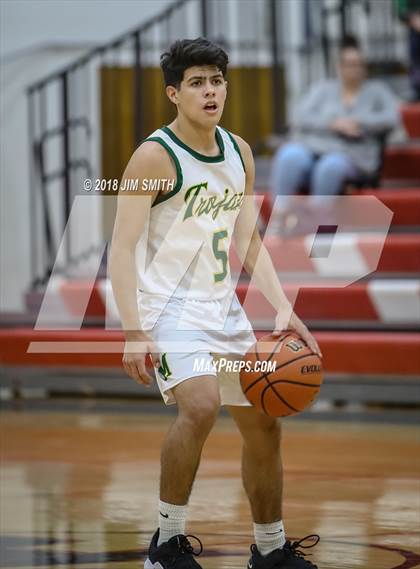 Thumbnail 2 in Manzano vs. Mayfield (Albuquerque Academy Joe Armijo Basketball Classic) photogallery.