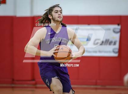Thumbnail 2 in Manzano vs. Mayfield (Albuquerque Academy Joe Armijo Basketball Classic) photogallery.