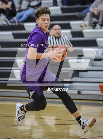 Thumbnail 1 in Manzano vs. Mayfield (Albuquerque Academy Joe Armijo Basketball Classic) photogallery.