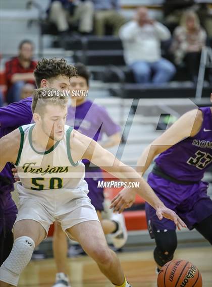 Thumbnail 2 in Manzano vs. Mayfield (Albuquerque Academy Joe Armijo Basketball Classic) photogallery.