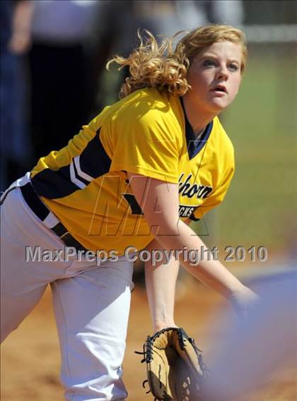 Thumbnail 2 in Springville vs. Buckhorn (Bob Jones Invitational) photogallery.