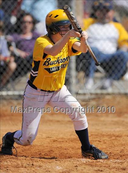 Thumbnail 3 in Springville vs. Buckhorn (Bob Jones Invitational) photogallery.