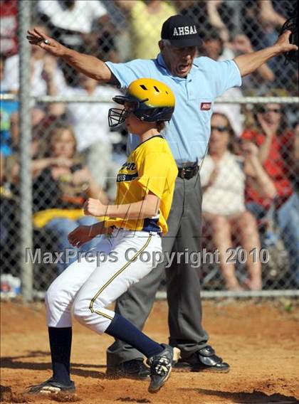 Thumbnail 1 in Springville vs. Buckhorn (Bob Jones Invitational) photogallery.
