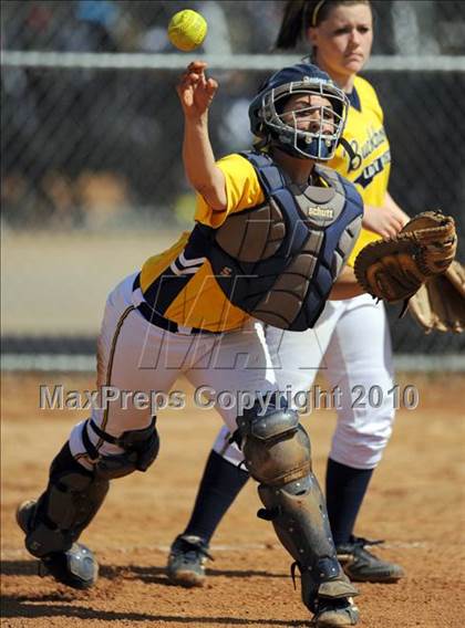 Thumbnail 1 in Springville vs. Buckhorn (Bob Jones Invitational) photogallery.
