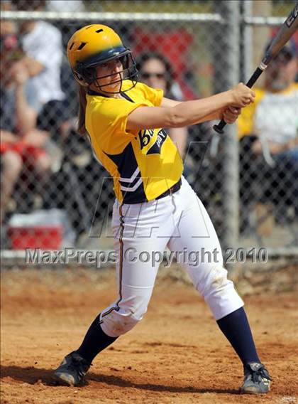 Thumbnail 1 in Springville vs. Buckhorn (Bob Jones Invitational) photogallery.