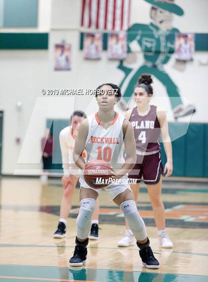 Thumbnail 1 in Rockwall vs. Plano (UIL 6A Area Playoff) photogallery.