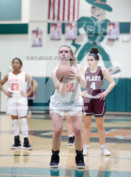 Thumbnail 1 in Rockwall vs. Plano (UIL 6A Area Playoff) photogallery.
