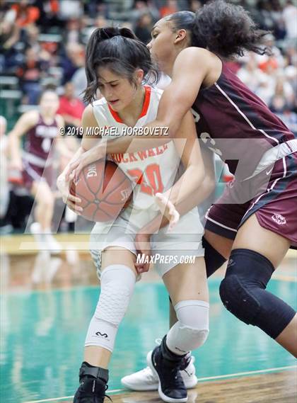 Thumbnail 2 in Rockwall vs. Plano (UIL 6A Area Playoff) photogallery.