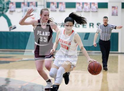 Thumbnail 1 in Rockwall vs. Plano (UIL 6A Area Playoff) photogallery.