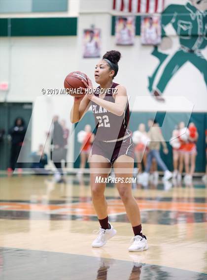 Thumbnail 3 in Rockwall vs. Plano (UIL 6A Area Playoff) photogallery.