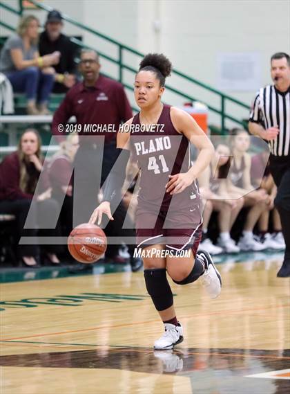 Thumbnail 3 in Rockwall vs. Plano (UIL 6A Area Playoff) photogallery.