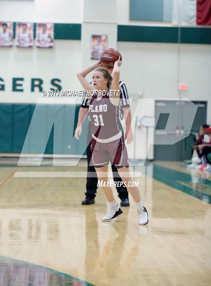 Thumbnail 3 in Rockwall vs. Plano (UIL 6A Area Playoff) photogallery.