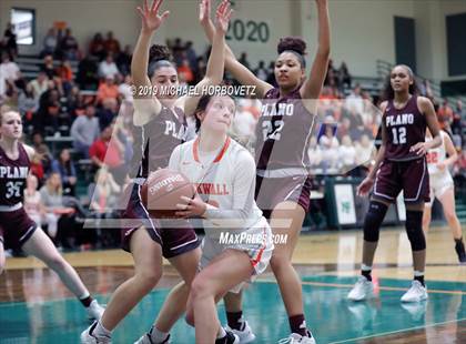 Thumbnail 1 in Rockwall vs. Plano (UIL 6A Area Playoff) photogallery.