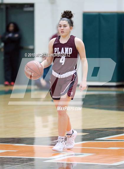 Thumbnail 3 in Rockwall vs. Plano (UIL 6A Area Playoff) photogallery.