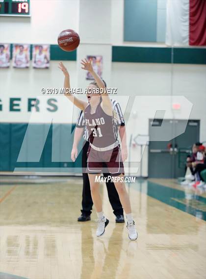 Thumbnail 1 in Rockwall vs. Plano (UIL 6A Area Playoff) photogallery.