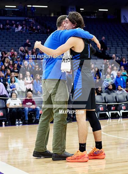 Thumbnail 2 in Valley Christian vs. Sacramento Waldorf (CIF SJS D6 Final) photogallery.