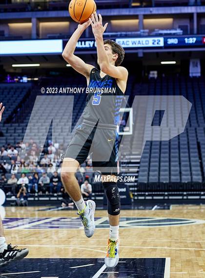 Thumbnail 1 in Valley Christian vs. Sacramento Waldorf (CIF SJS D6 Final) photogallery.