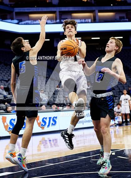 Thumbnail 1 in Valley Christian vs. Sacramento Waldorf (CIF SJS D6 Final) photogallery.