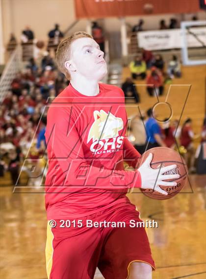 Thumbnail 1 in Williamsville South vs. Olean (Section 6 Class A Final) photogallery.