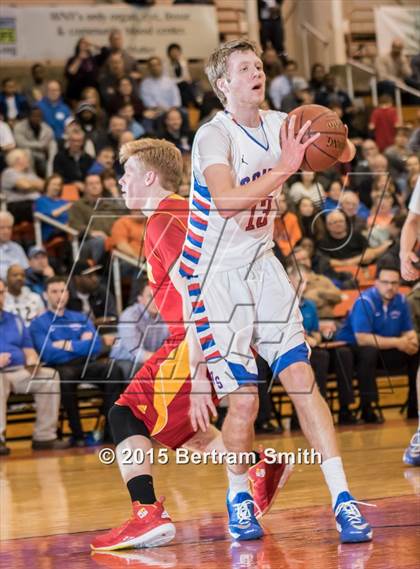 Thumbnail 3 in Williamsville South vs. Olean (Section 6 Class A Final) photogallery.