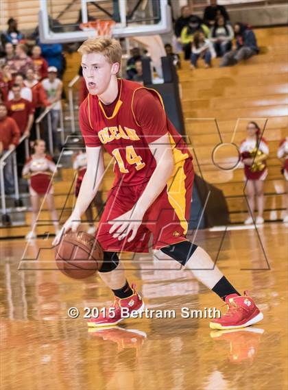Thumbnail 2 in Williamsville South vs. Olean (Section 6 Class A Final) photogallery.