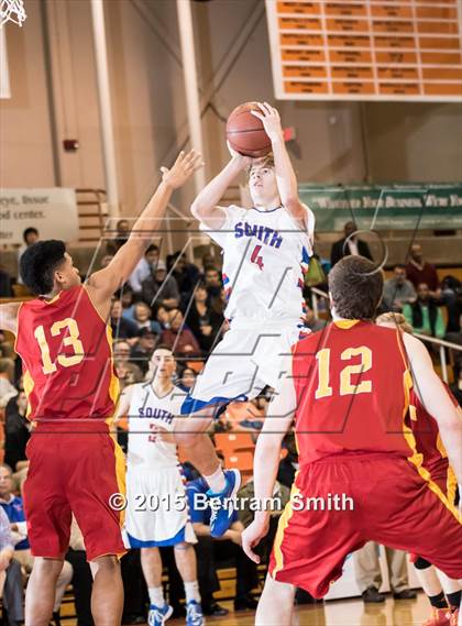 Thumbnail 3 in Williamsville South vs. Olean (Section 6 Class A Final) photogallery.